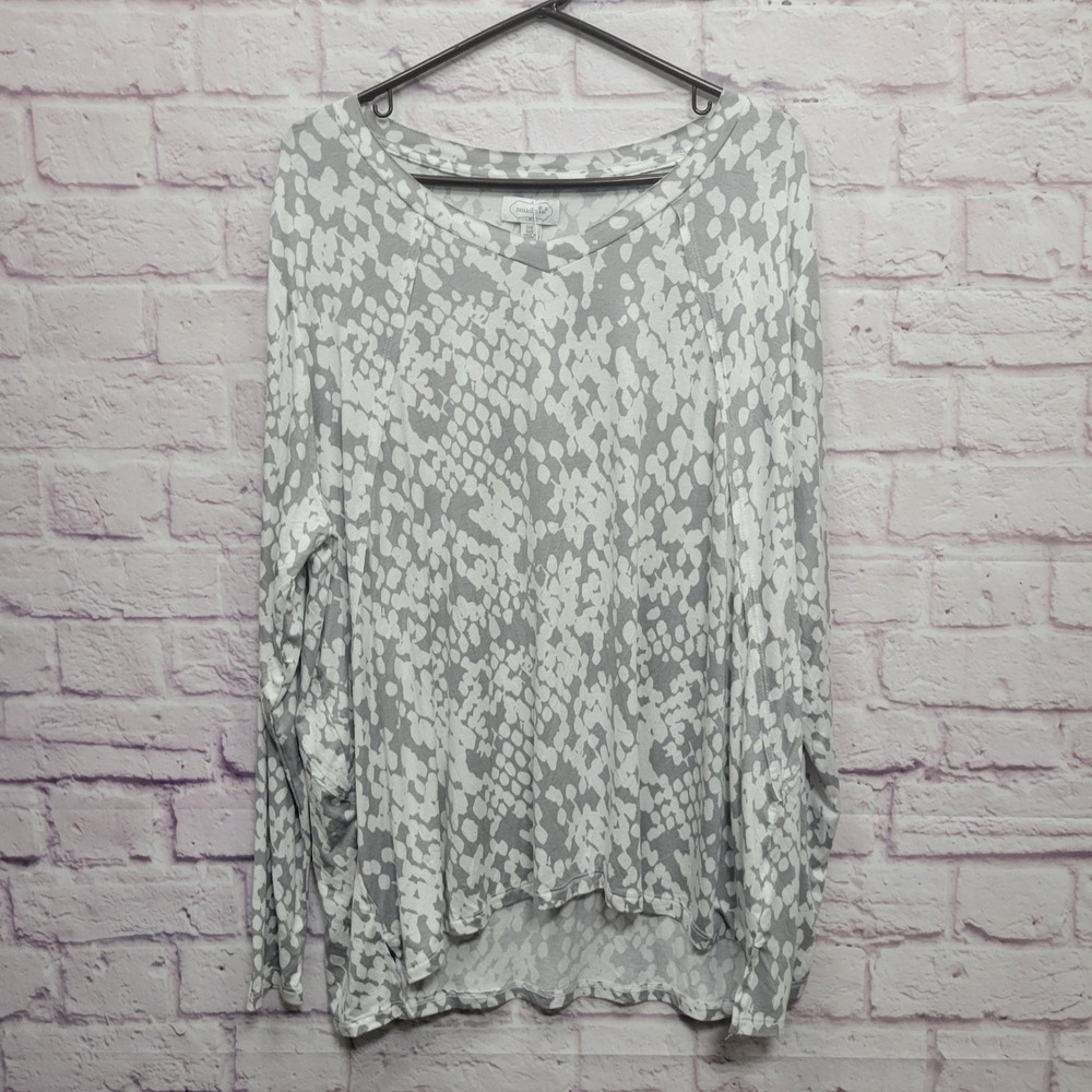 NEW MudPie Oversized Crew TShirt One Size Gray Splatter Dots Long Sleeve Stretch